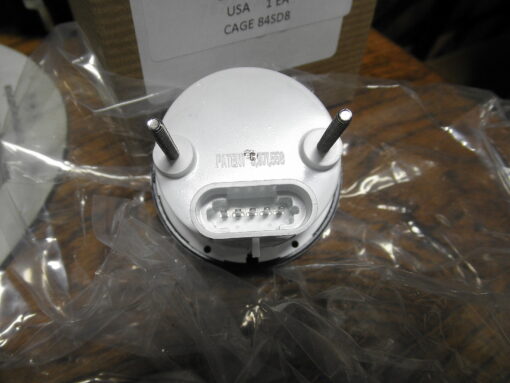12423152-002, FMTV A1 Rear Brake Air Gauge, 6685-01-522-0375, TACOM 19207-12423152-002, 12423152, ***WARNING*** Check the gauge connector in your truck before ordering to insure you are ordering the correct part. These are not interchangeable between A0 and A1 trucks. PERIOD. ELECTRICAL PART-NOT RETURNABLE  R1A5