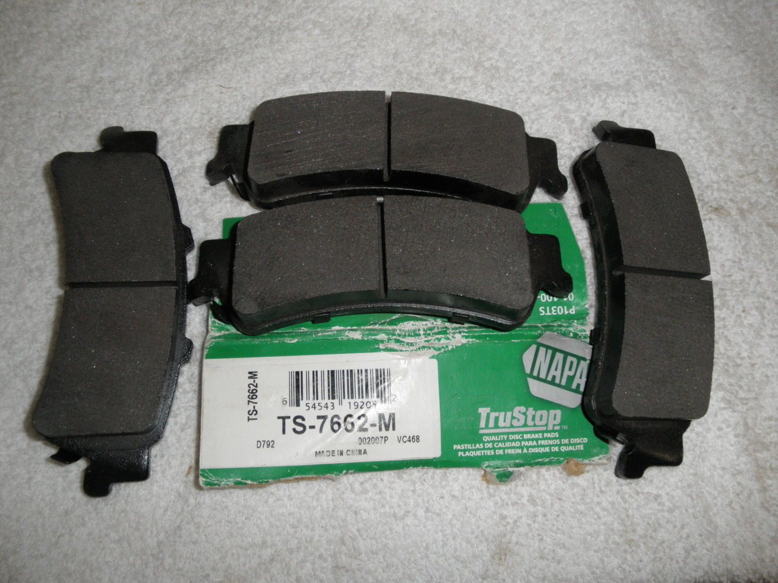 NAPA-Rear-Brake-Pad-Set-TS7662-M-Chevrolet-GMC-Cadillac-Suburban ...