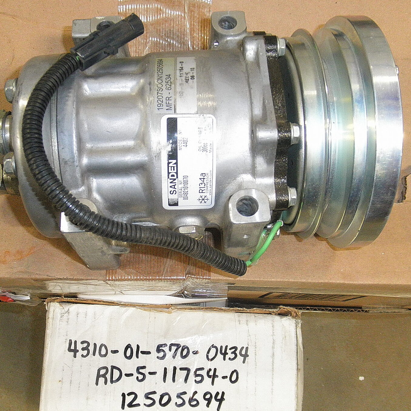 4310-01-570-0434 12505694 RD-5-11754-0 RD5117540 TV060003 Compressor; Rotary; FMTV L5B2
