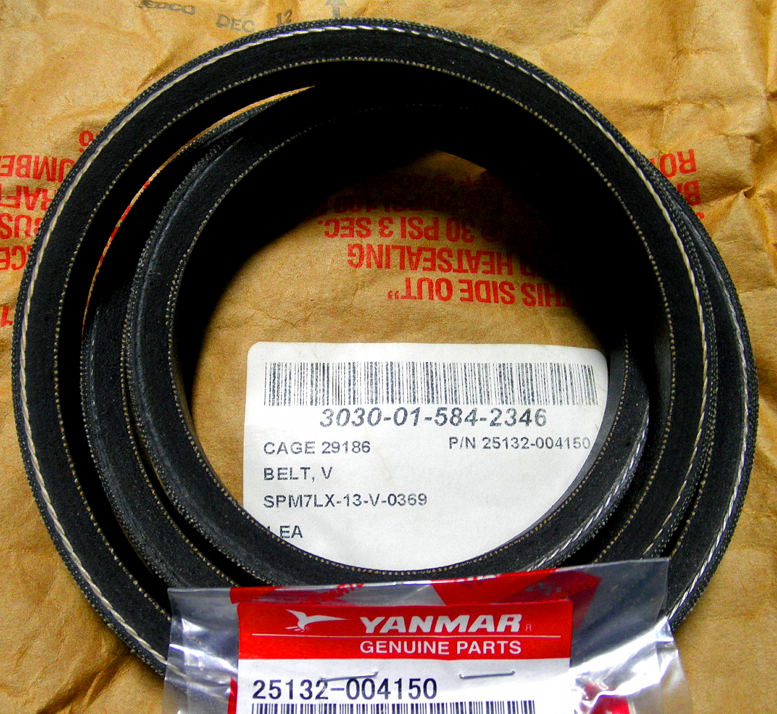 25132-004150 3030-01-584-2346 Yanmar 4TNV98 4TNV98C-NYEM V-Belt R1C7
