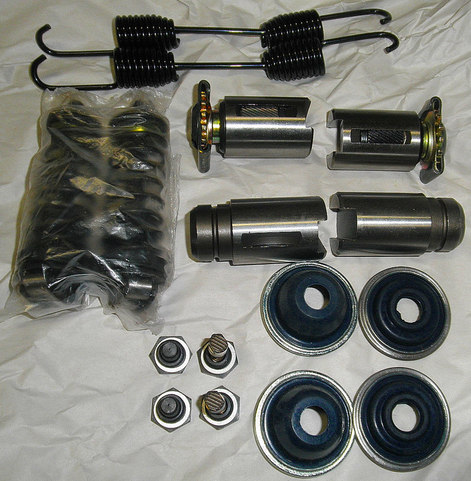2530-01-391-3228 9HR844 Parts Kit, Brake Adjuster Improved Spring design for easier installation. L1A7
