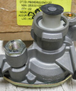 2530-01-032-5118 717894 52930CX 286364N 346-221 Valve, Brake Pneumatic