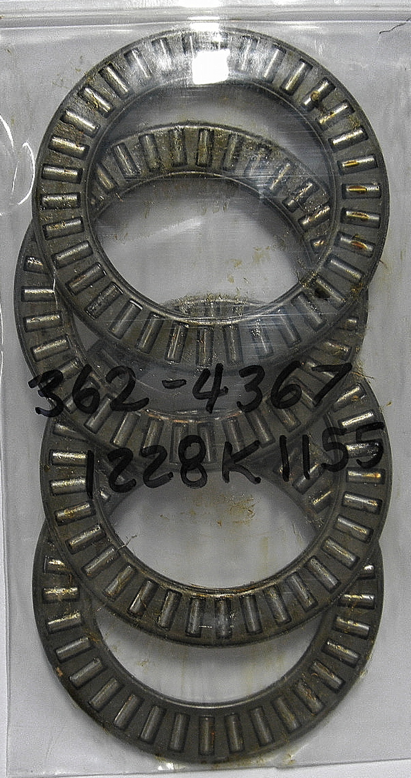 3120-01-362-4367 1228K1155 ***READ*** USED; Set of 4. Removed from good running axle during part out. Bearings have been washed and packed in heavy-bodied cosmoline. Very light wear. Wash, grease, and go. Great to have as spares. Set of 4 FMTV Bearing, Washer, Thrust L3A4A
