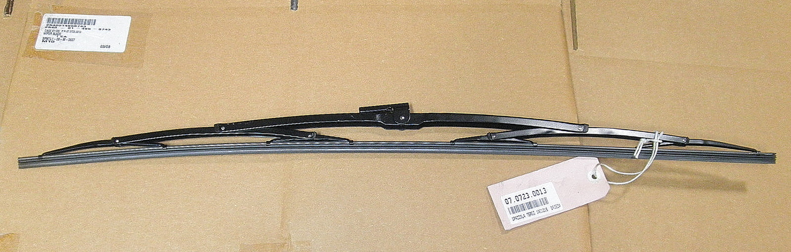 07.0723.0013 2540-01-495-6743 Wiper Blade Terex Light Capacity Rough Terrain Forklift (LRTF). Model TX51-19M. L1A11Wall