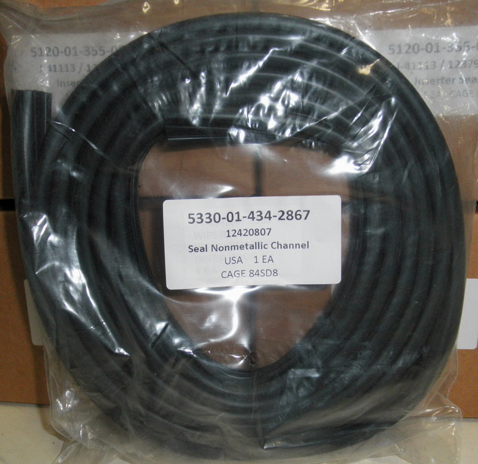 12420807 5330-01-434-2867 Seal Nonmetallic Channel FMTV Inner Door Seal R2B8
