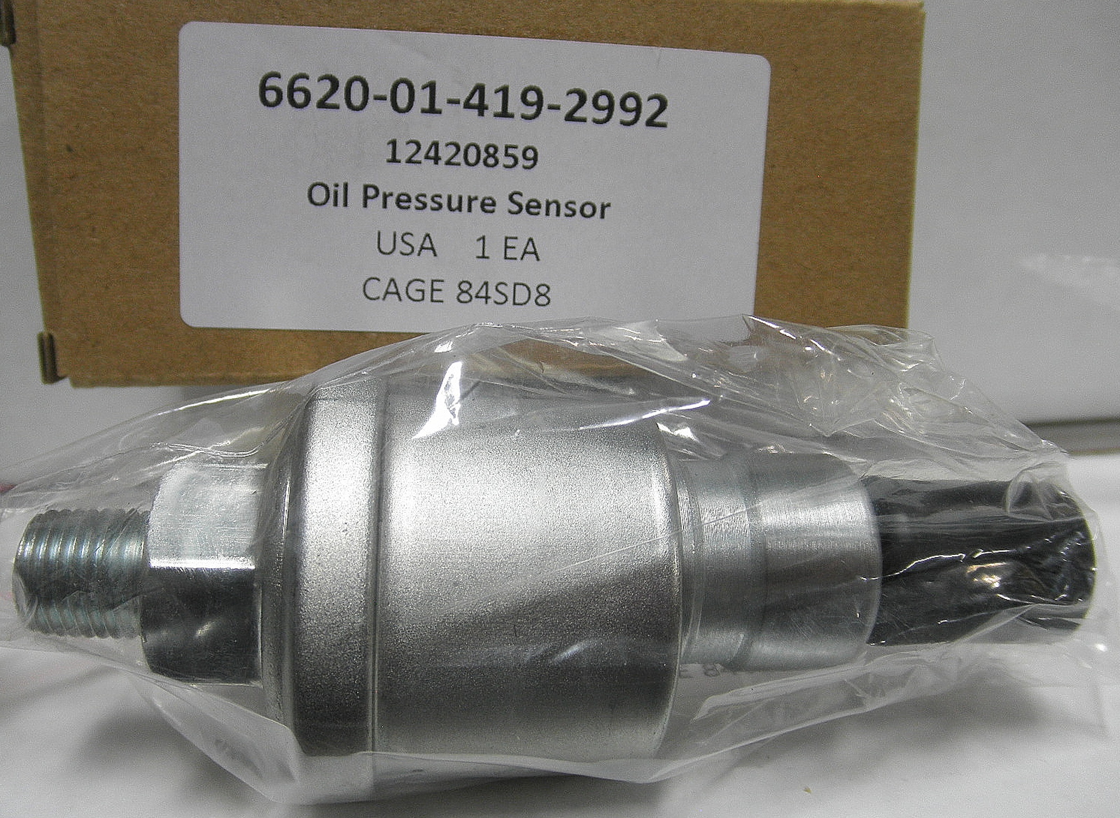 12420859 6620-01-419-2992 Oil Pressure Sensor Transmitter, Pressure L1B7
