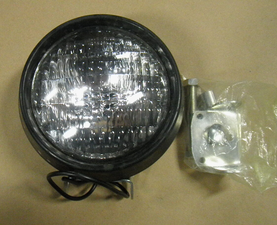 6220-01-455-4751 NW30044 Headlight