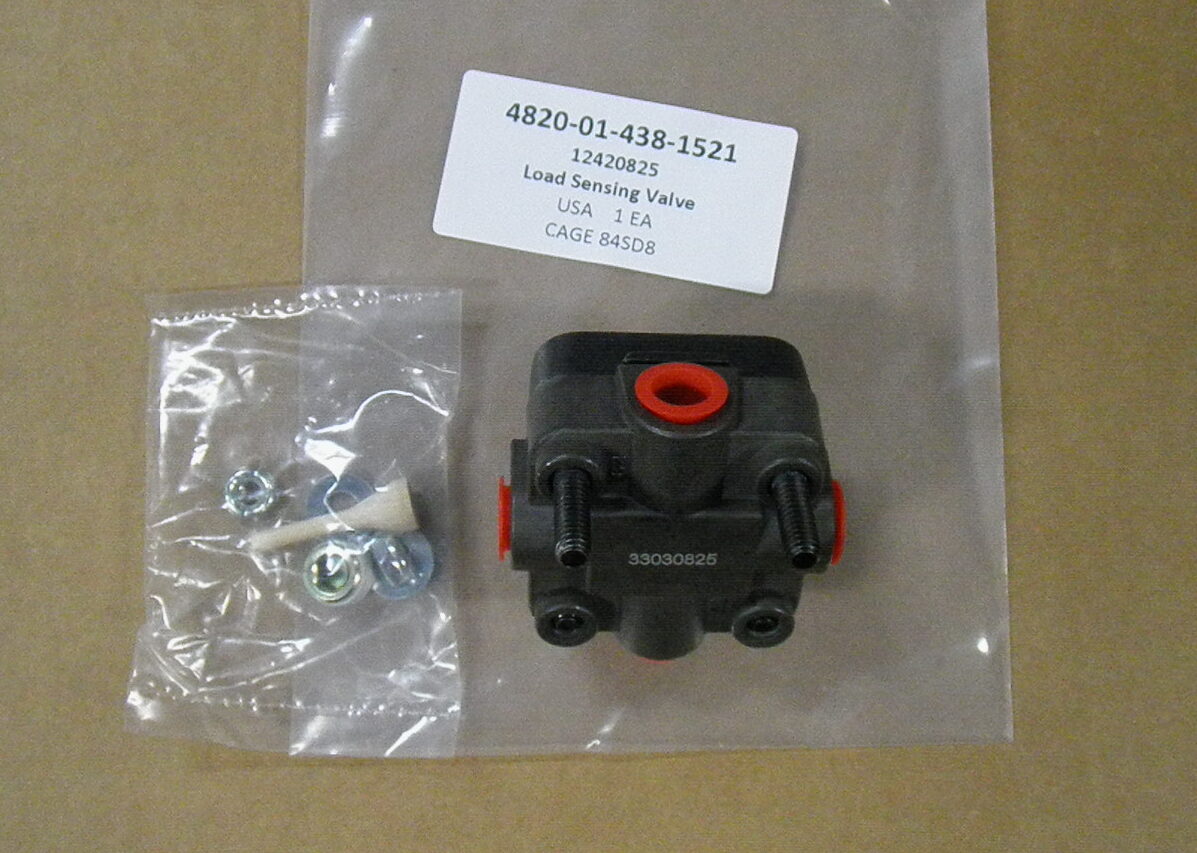 12420825 4820-01-438-1521 Load Sensing Valve