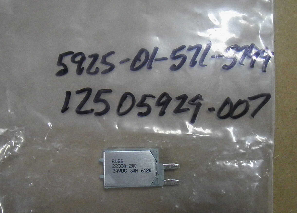 12505929-007 5925-01-571-5799 30A Circuit Breaker