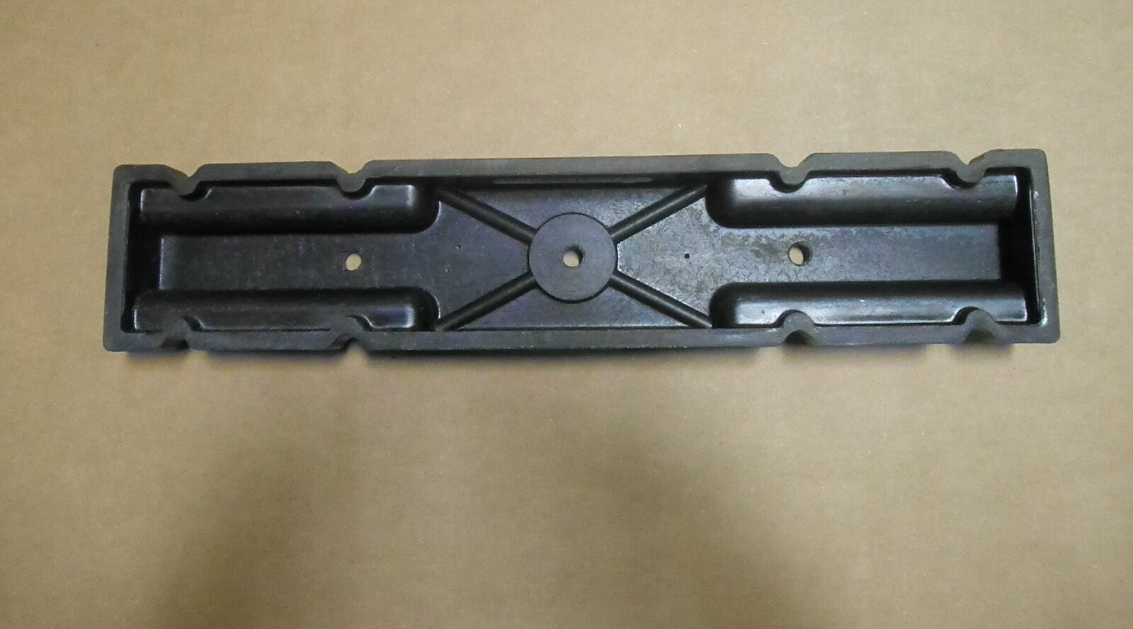 12420565 6160-01-433-5002 Battery Retainer - Image 2