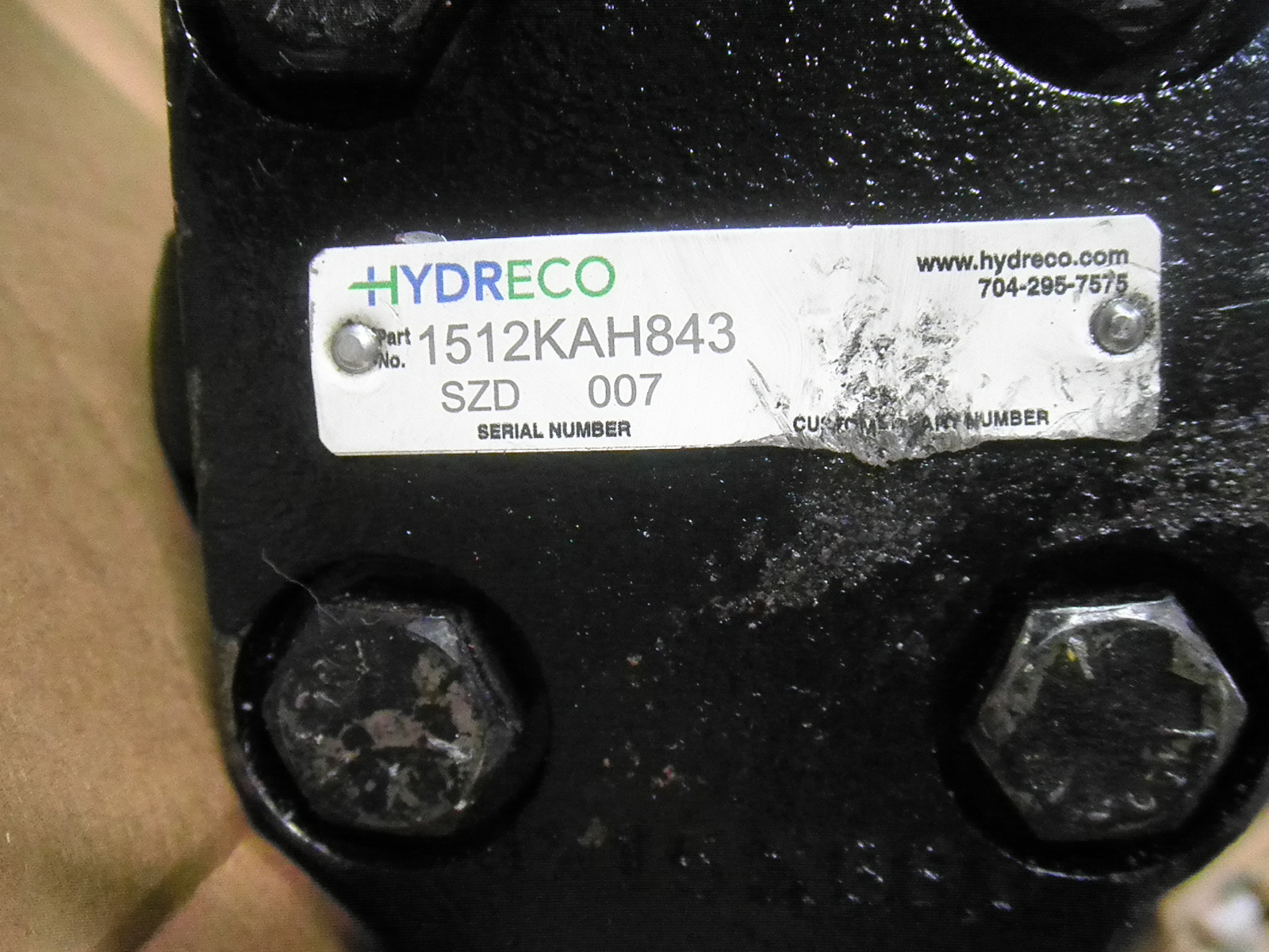 4320-01-147-8013 1512KA-H843 Hydraulic Motor - Image 2